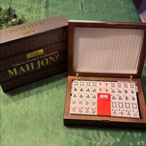 Mahjong Set - Brown and Red
